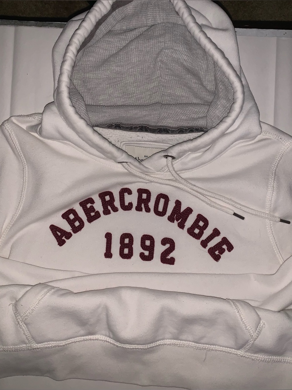 Abercrombie & Fitch Y2K Cream/Burgundy Logo Hoodie Sweatshirt L